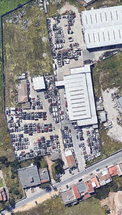 Sucata Auto Salvage Yard "Peças Auto Usados" em Faro