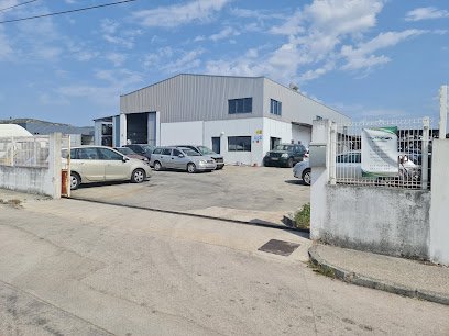 Sucata RCS Auto Rui Carlos Soares unipessoal Lda Centro de abate VFV em Vila Nova de Poiares